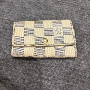 Louis Vuitton Key Holder